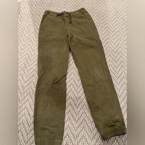 Hanna Andersson Men's Forest Green pull on jogger style chinos